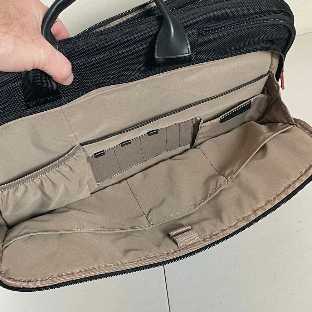 Briggs & Riley KB437X-4 EXPANDABLE Nylon Travel Brief Case